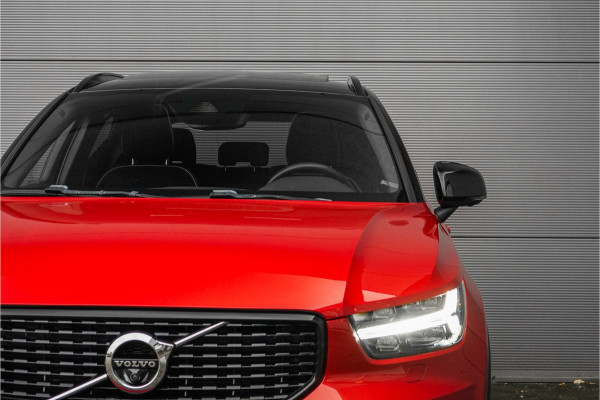 Volvo XC40 2.0 T5 AWD R-Design Pano Camera ACC 20" Volvo XC40 2.0 T5 AWD R-Design Pano Camera ACC 20"