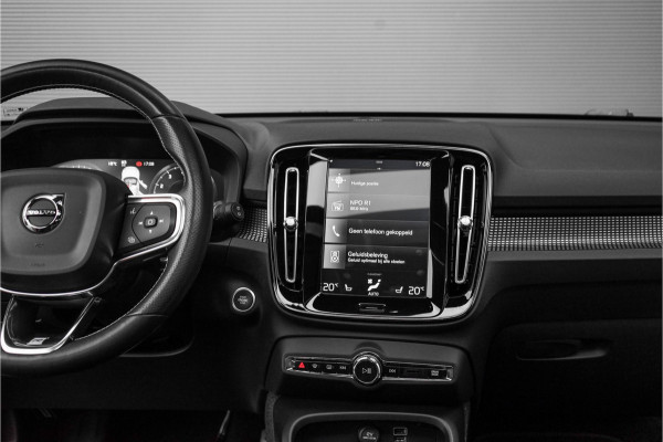 Volvo XC40 2.0 T5 AWD R-Design Pano Camera ACC 20" Volvo XC40 2.0 T5 AWD R-Design Pano Camera ACC 20"