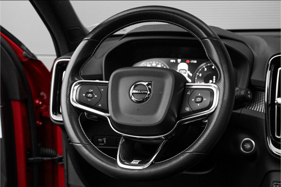 Volvo XC40 2.0 T5 AWD R-Design Pano Camera ACC 20" Volvo XC40 2.0 T5 AWD R-Design Pano Camera ACC 20"