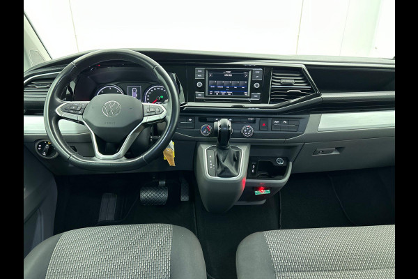 Volkswagen Transporter 2.0 TDI L2H1 Dubbele Cabine Highline Automaat Navigatie Carplay Parkeersensoren Trekhaak Cruise control (Acc) 6-zits Euro6
