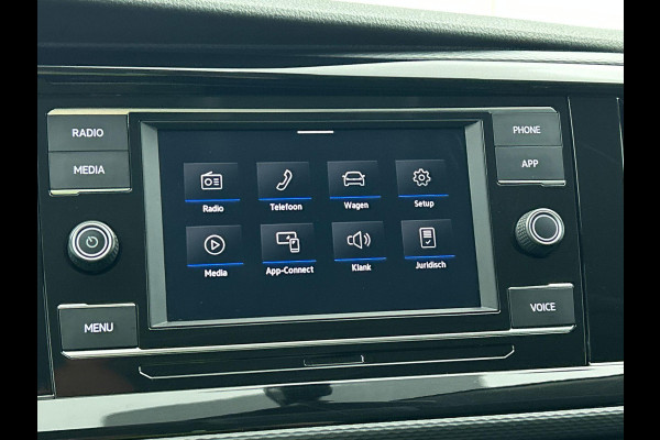Volkswagen Transporter 2.0 TDI L2H1 Dubbele Cabine Highline Automaat Navigatie Carplay Parkeersensoren Trekhaak Cruise control (Acc) 6-zits Euro6