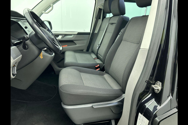 Volkswagen Transporter 2.0 TDI L2H1 Dubbele Cabine Highline Automaat Navigatie Carplay Parkeersensoren Trekhaak Cruise control (Acc) 6-zits Euro6