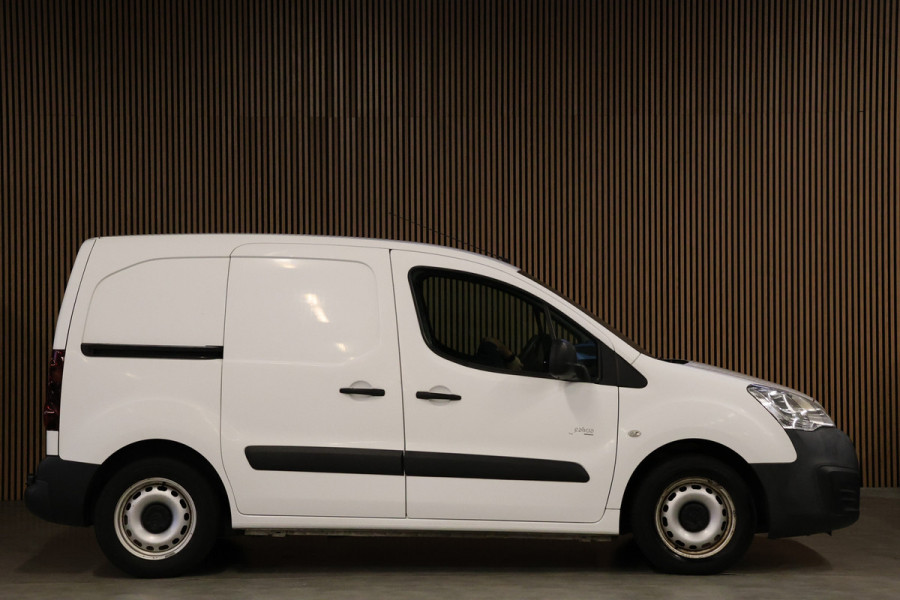 Citroën Berlingo 1.6 BlueHDI | Airco | Cruise control | Trekhaak | Bluetooth | Schuifdeur | Elek. ramen | Houten vloer | NAP Logisch | NL Auto | Nieuwe APK