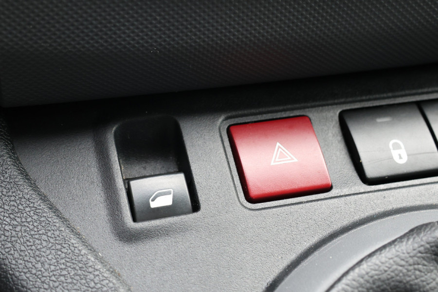 Citroën Berlingo 1.6 BlueHDI | Airco | Cruise control | Trekhaak | Bluetooth | Schuifdeur | Elek. ramen | Houten vloer | NAP Logisch | NL Auto | Nieuwe APK