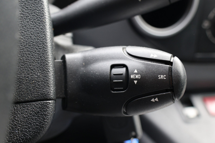Citroën Berlingo 1.6 BlueHDI | Airco | Cruise control | Trekhaak | Bluetooth | Schuifdeur | Elek. ramen | Houten vloer | NAP Logisch | NL Auto | Nieuwe APK