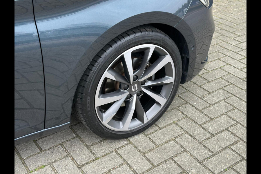 Seat Leon Sportstourer 1.5 eTSI FR Camera 230V Carplay DAB 18''