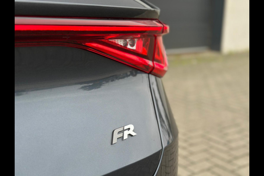 Seat Leon Sportstourer 1.5 eTSI FR Camera 230V Carplay DAB 18''