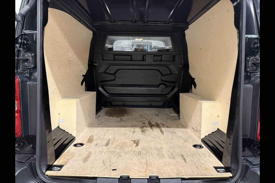 Opel Vivaro 2.0 CDTI L3H1 Edition Dubbele Cabine Airco Bluetooth Navi Trekhaak Opel Vivaro 2.0 CDTI L3H1 Edition Dubbele Cabine Airco Bluetooth Navi Trekhaak