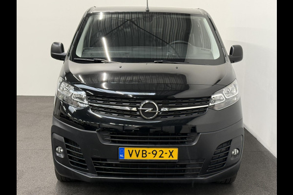 Opel Vivaro 2.0 CDTI L3H1 Edition Dubbele Cabine Airco Bluetooth Navi Trekhaak Opel Vivaro 2.0 CDTI L3H1 Edition Dubbele Cabine Airco Bluetooth Navi Trekhaak