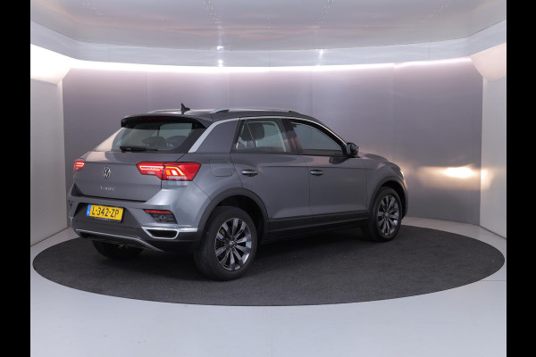 Volkswagen T-Roc 1.0 TSI Style 110 pk | Navigatie | Parkeersensoren | Autom. airco | Adaptieve cruise control | Apple Carplay/Android Auto |
