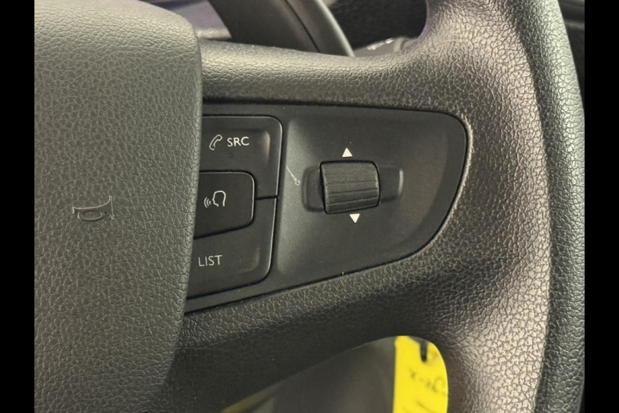 Opel Vivaro 2.0 CDTI L3H1 Edition Dubbele Cabine Airco Bluetooth Navi Trekhaak Opel Vivaro 2.0 CDTI L3H1 Edition Dubbele Cabine Airco Bluetooth Navi Trekhaak