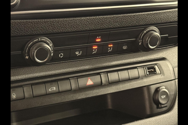 Opel Vivaro 2.0 CDTI L3H1 Edition Dubbele Cabine Airco Bluetooth Navi Trekhaak Opel Vivaro 2.0 CDTI L3H1 Edition Dubbele Cabine Airco Bluetooth Navi Trekhaak