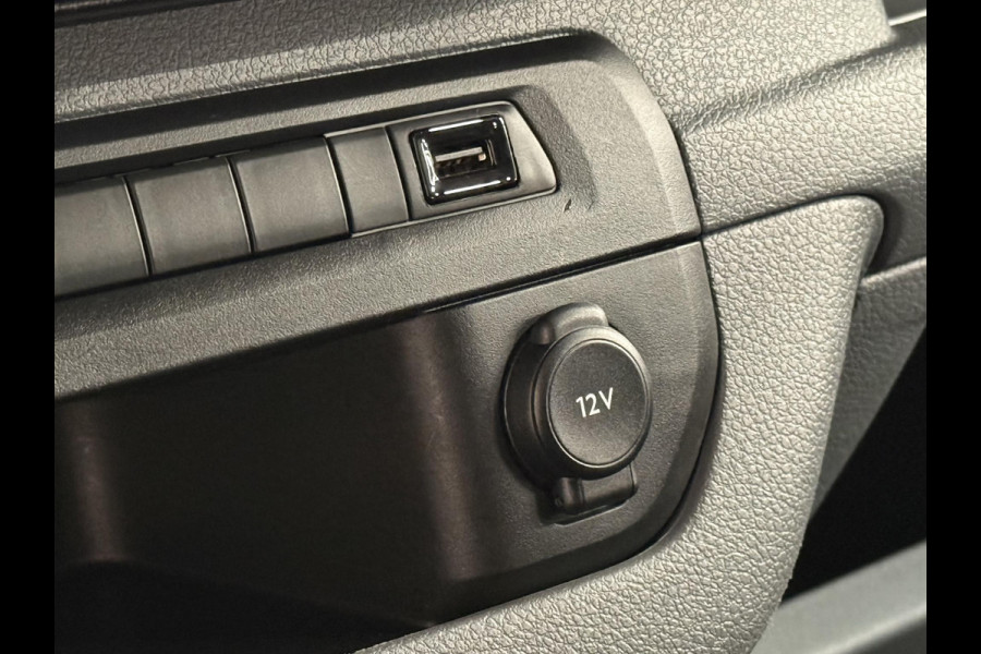 Opel Vivaro 2.0 CDTI L3H1 Edition Dubbele Cabine Airco Bluetooth Navi Trekhaak Opel Vivaro 2.0 CDTI L3H1 Edition Dubbele Cabine Airco Bluetooth Navi Trekhaak
