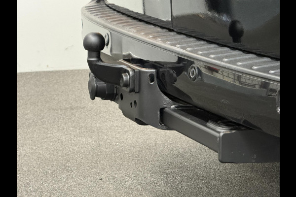 Ford Transit Custom 300 2.0 TDCI L2H1 Limited Dubbele cabine Automaat Navi Airco 2 Schuifdeuren Trekhaak PDC Carplay DAB