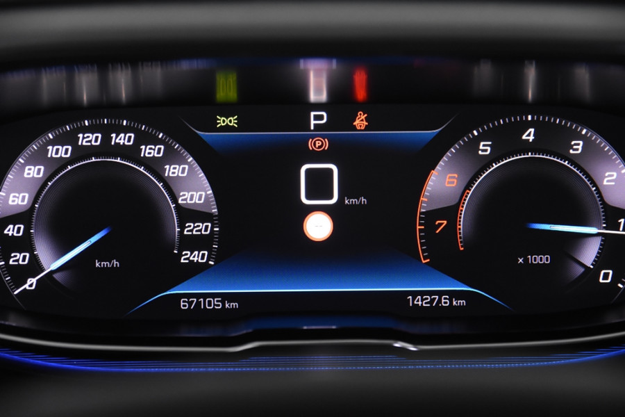 Peugeot 5008 Active Pack Automaat *1ste Eigenaar*7-Zits*Trekhaak* Peugeot 5008 Active Pack Automaat *1ste Eigenaar*7-Zits*Trekhaak*