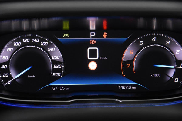 Peugeot 5008 Active Pack Automaat *1ste Eigenaar*7-Zits*Trekhaak* Peugeot 5008 Active Pack Automaat *1ste Eigenaar*7-Zits*Trekhaak*
