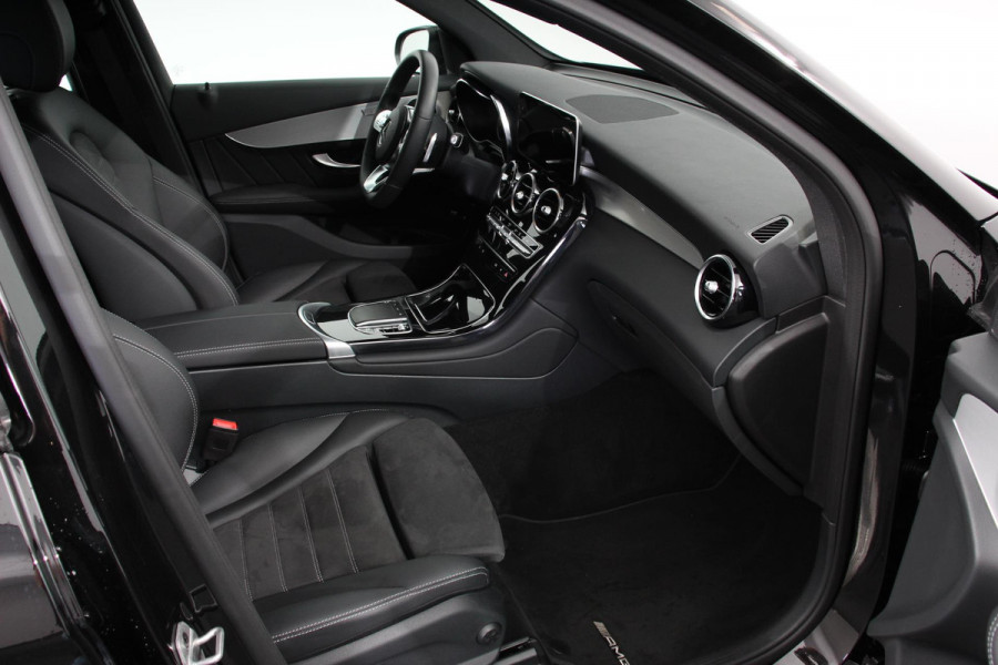 Mercedes-Benz GLC 300e 4MATIC Business Solution AMG | Navigatie | Camera | Climate control  | Lichtmetalen Velgen | DAB | Electrisch bedienbare achterklep | Rij assistent pakket | Extra Getint Glas