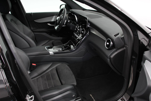 Mercedes-Benz GLC 300e 4MATIC Business Solution AMG | Navigatie | Camera | Climate control  | Lichtmetalen Velgen | DAB | Electrisch bedienbare achterklep | Rij assistent pakket | Extra Getint Glas