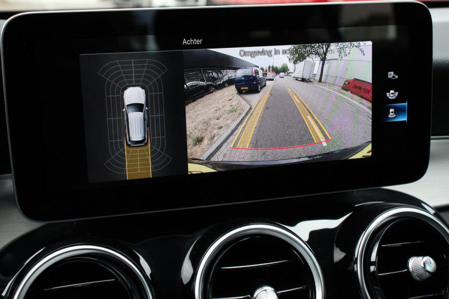 Mercedes-Benz GLC 300e 4MATIC Business Solution AMG | Navigatie | Camera | Climate control  | Lichtmetalen Velgen | DAB | Electrisch bedienbare achterklep | Rij assistent pakket | Extra Getint Glas