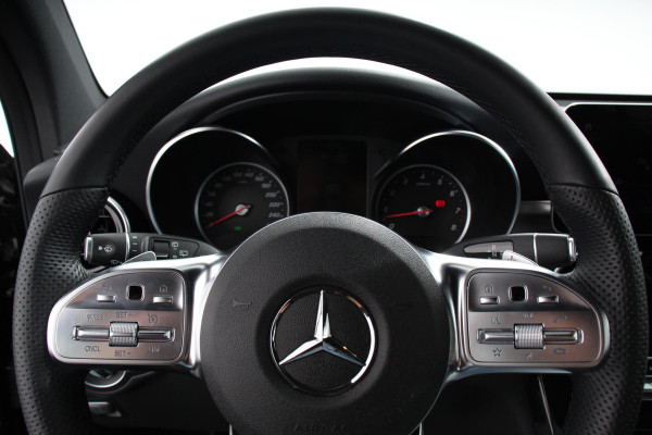 Mercedes-Benz GLC 300e 4MATIC Business Solution AMG | Navigatie | Camera | Climate control  | Lichtmetalen Velgen | DAB | Electrisch bedienbare achterklep | Rij assistent pakket | Extra Getint Glas