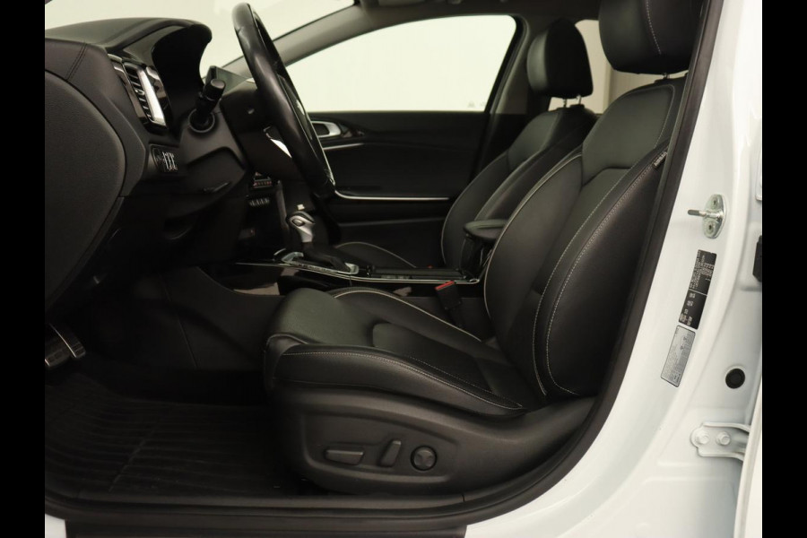 Kia Ceed 1.6 DCT PHEV ExecutiveLine | Panoramadak | Trekhaak | Leder | Stoelventilatie | Carplay | Adaptive cruise | Camera | Stoel & stuurverwarming | Navigatie