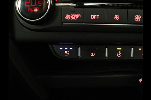 Kia Ceed 1.6 DCT PHEV ExecutiveLine | Panoramadak | Trekhaak | Leder | Stoelventilatie | Carplay | Adaptive cruise | Camera | Stoel & stuurverwarming | Navigatie
