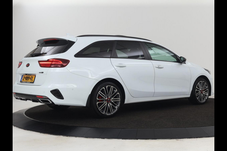 Kia Ceed 1.6 DCT PHEV ExecutiveLine | Panoramadak | Trekhaak | Leder | Stoelventilatie | Carplay | Adaptive cruise | Camera | Stoel & stuurverwarming | Navigatie
