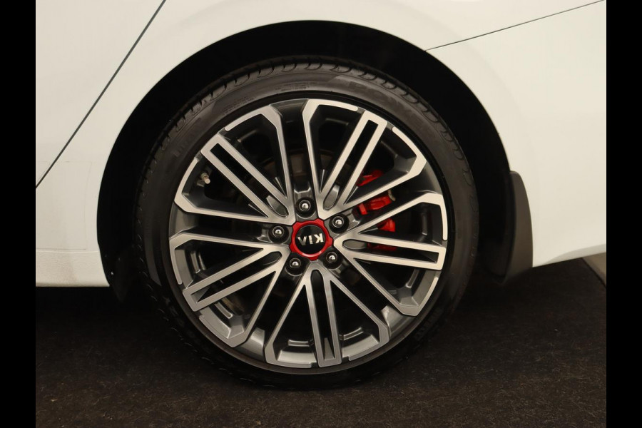 Kia Ceed 1.6 DCT PHEV ExecutiveLine | Panoramadak | Trekhaak | Leder | Stoelventilatie | Carplay | Adaptive cruise | Camera | Stoel & stuurverwarming | Navigatie
