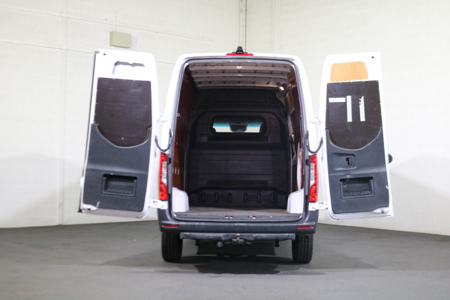 Mercedes-Benz Sprinter 319 3.0 V6 CDI L2 H2 Automaat Airco Navigatie Camera