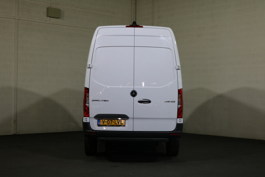 Mercedes-Benz Sprinter 319 3.0 V6 CDI L2 H2 Automaat Airco Navigatie Camera