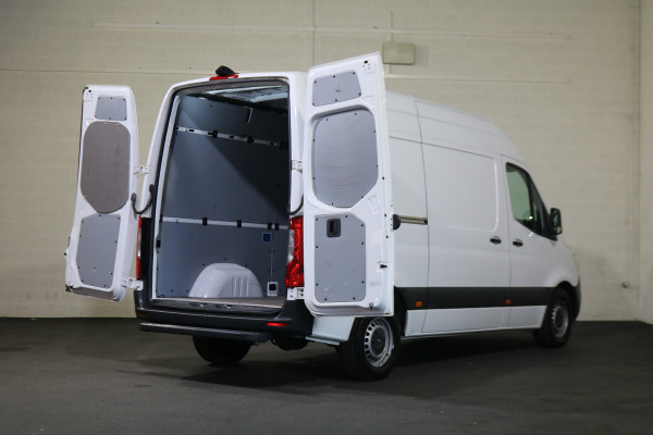 Mercedes-Benz Sprinter 319 3.0 V6 CDI L2 H2 Automaat Airco Navigatie Camera
