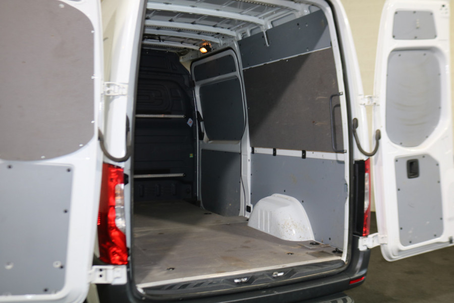 Mercedes-Benz Sprinter 319 3.0 V6 CDI L2 H2 Automaat Airco Navigatie Camera