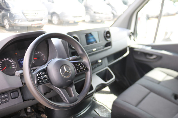 Mercedes-Benz Sprinter 319 3.0 V6 CDI L2 H2 Automaat Airco Navigatie Camera