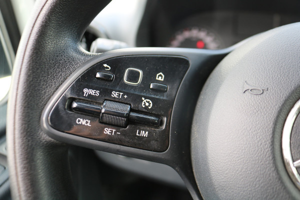 Mercedes-Benz Sprinter 319 3.0 V6 CDI L2 H2 Automaat Airco Navigatie Camera