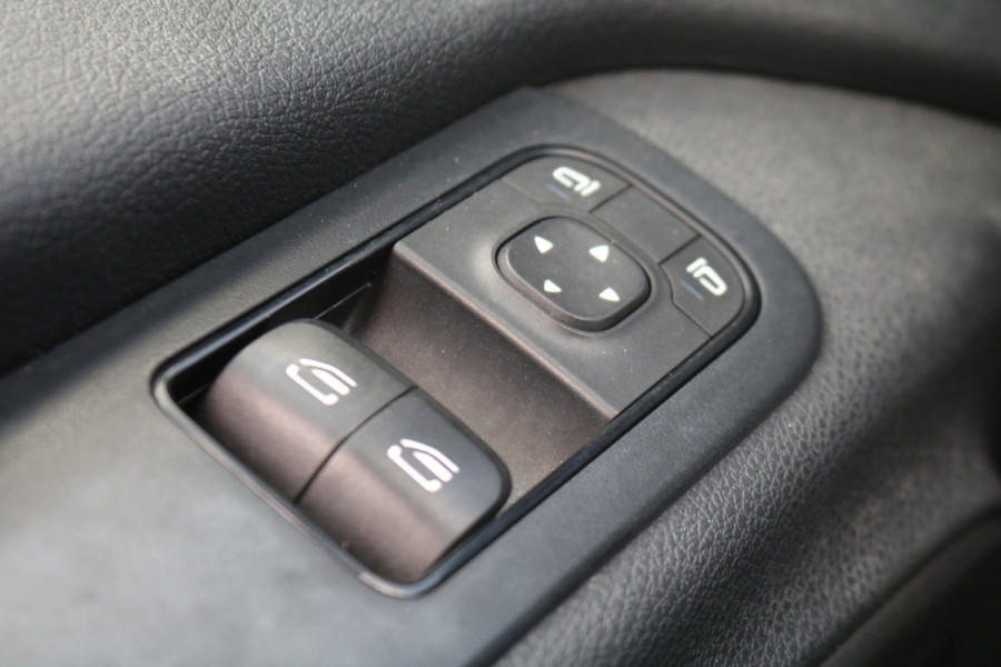 Mercedes-Benz Sprinter 319 3.0 V6 CDI L2 H2 Automaat Airco Navigatie Camera