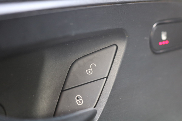 Mercedes-Benz Sprinter 319 3.0 V6 CDI L2 H2 Automaat Airco Navigatie Camera