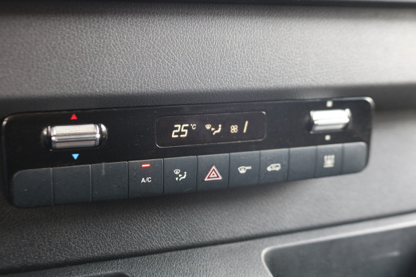 Mercedes-Benz Sprinter 319 3.0 V6 CDI L2 H2 Automaat Airco Navigatie Camera