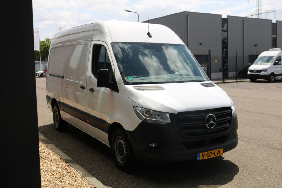 Mercedes-Benz Sprinter 319 3.0 V6 CDI L2 H2 Automaat Airco Navigatie Camera