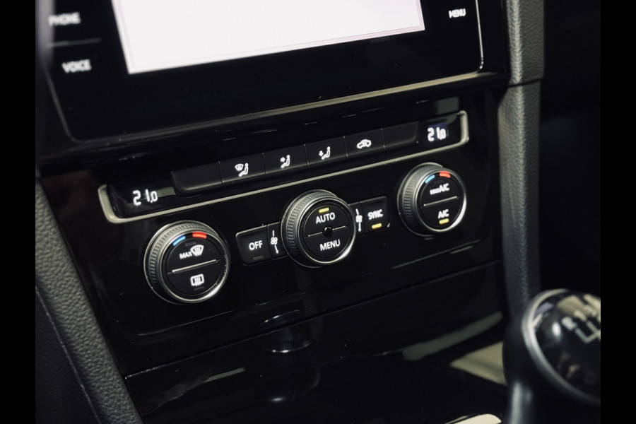 Volkswagen GOLF Variant 1.5 TSI Highline R-Line 2x | Panorama | Camera | Virtual Volkswagen GOLF Variant 1.5 TSI Highline R-Line 2x | Panorama | Camera | Virtual