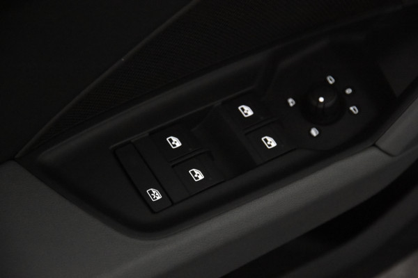 Audi A3 Sportback 40 TFSI e Edition *1ste Eigenaar*Leer*Navigatie*Stoelverwarming*Trekhaak*