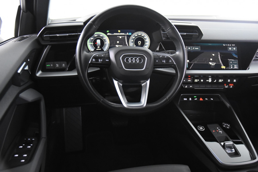 Audi A3 Sportback 40 TFSI e Edition *1ste Eigenaar*Leer*Navigatie*Stoelverwarming*Trekhaak*