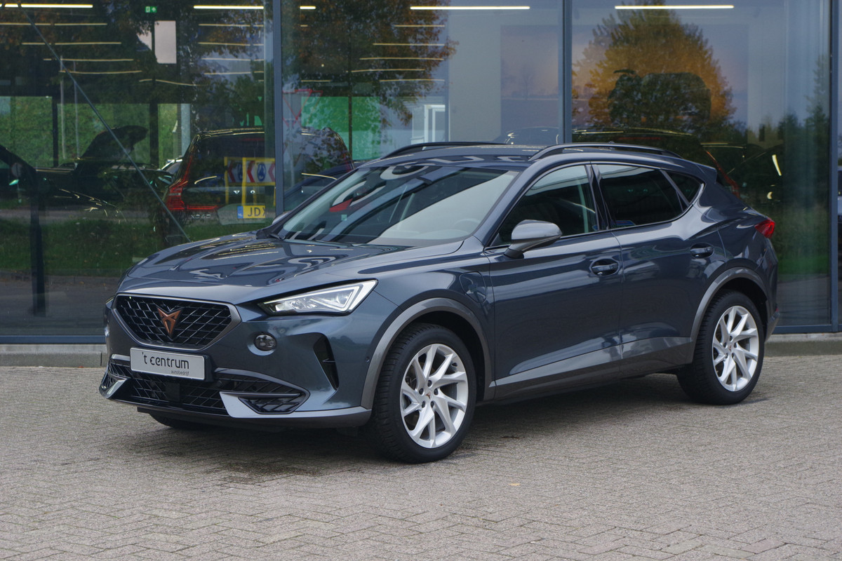 CUPRA Formentor 1.4 e-Hybrid 204 PK Business PHEV, Winterpakket, Adap. Cruise Control, Camera, Carplay CUPRA Formentor 1.4 e-Hybrid 204 PK Business PHEV, Winterpakket, Adap. Cruise Control, Camera, Carplay