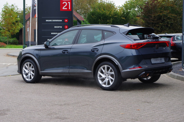 CUPRA Formentor 1.4 e-Hybrid 204 PK Business PHEV, Winterpakket, Adap. Cruise Control, Camera, Carplay CUPRA Formentor 1.4 e-Hybrid 204 PK Business PHEV, Winterpakket, Adap. Cruise Control, Camera, Carplay