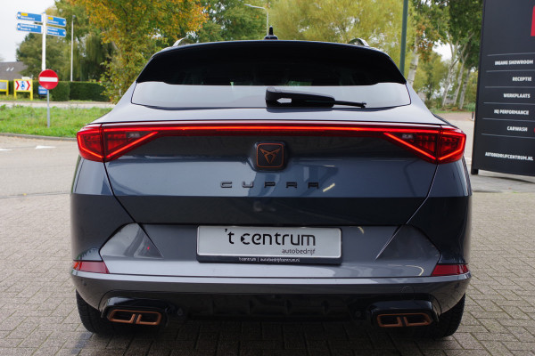 CUPRA Formentor 1.4 e-Hybrid 204 PK Business PHEV, Winterpakket, Adap. Cruise Control, Camera, Carplay CUPRA Formentor 1.4 e-Hybrid 204 PK Business PHEV, Winterpakket, Adap. Cruise Control, Camera, Carplay