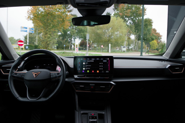 CUPRA Formentor 1.4 e-Hybrid 204 PK Business PHEV, Winterpakket, Adap. Cruise Control, Camera, Carplay CUPRA Formentor 1.4 e-Hybrid 204 PK Business PHEV, Winterpakket, Adap. Cruise Control, Camera, Carplay
