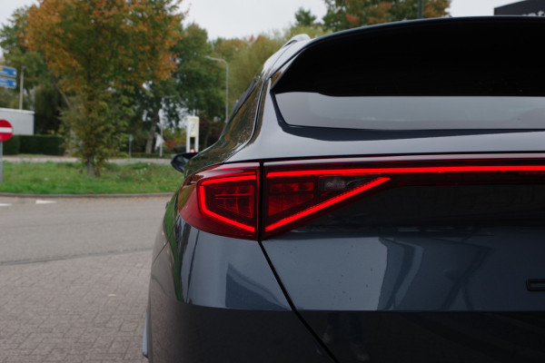 CUPRA Formentor 1.4 e-Hybrid 204 PK Business PHEV, Winterpakket, Adap. Cruise Control, Camera, Carplay CUPRA Formentor 1.4 e-Hybrid 204 PK Business PHEV, Winterpakket, Adap. Cruise Control, Camera, Carplay