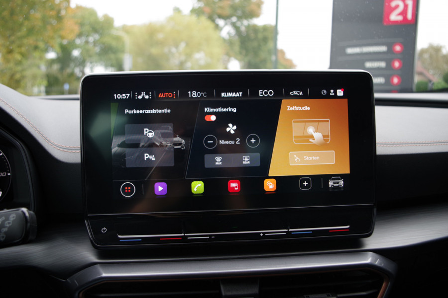 CUPRA Formentor 1.4 e-Hybrid 204 PK Business PHEV, Winterpakket, Adap. Cruise Control, Camera, Carplay CUPRA Formentor 1.4 e-Hybrid 204 PK Business PHEV, Winterpakket, Adap. Cruise Control, Camera, Carplay