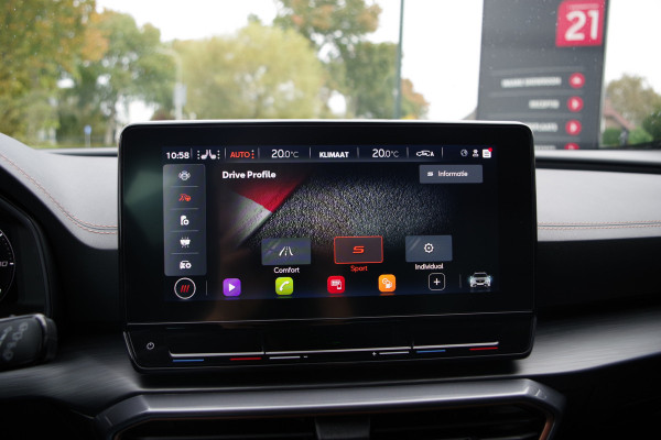 CUPRA Formentor 1.4 e-Hybrid 204 PK Business PHEV, Winterpakket, Adap. Cruise Control, Camera, Carplay CUPRA Formentor 1.4 e-Hybrid 204 PK Business PHEV, Winterpakket, Adap. Cruise Control, Camera, Carplay