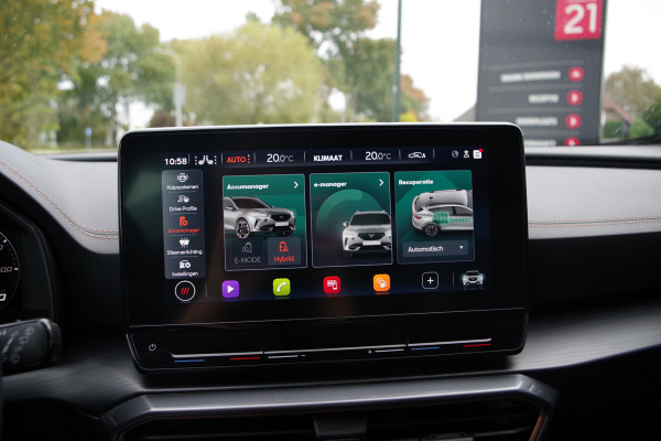 CUPRA Formentor 1.4 e-Hybrid 204 PK Business PHEV, Winterpakket, Adap. Cruise Control, Camera, Carplay CUPRA Formentor 1.4 e-Hybrid 204 PK Business PHEV, Winterpakket, Adap. Cruise Control, Camera, Carplay