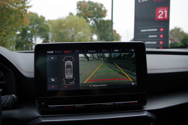 CUPRA Formentor 1.4 e-Hybrid 204 PK Business PHEV, Winterpakket, Adap. Cruise Control, Camera, Carplay CUPRA Formentor 1.4 e-Hybrid 204 PK Business PHEV, Winterpakket, Adap. Cruise Control, Camera, Carplay